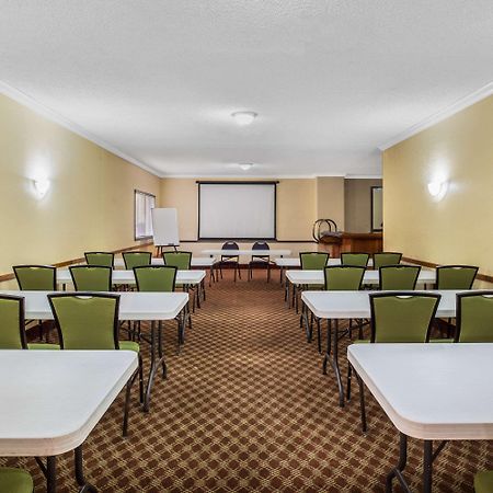 Baymont By Wyndham Tehachapi Hotell Eksteriør bilde